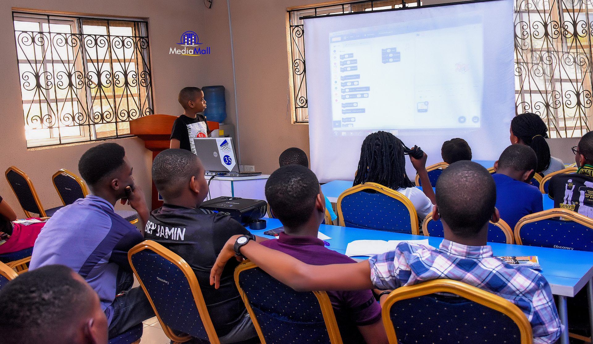 Creative problem solving at MediaAcademy International